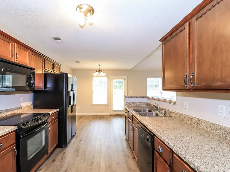 8347 Wild Dune Ln — Photo 7