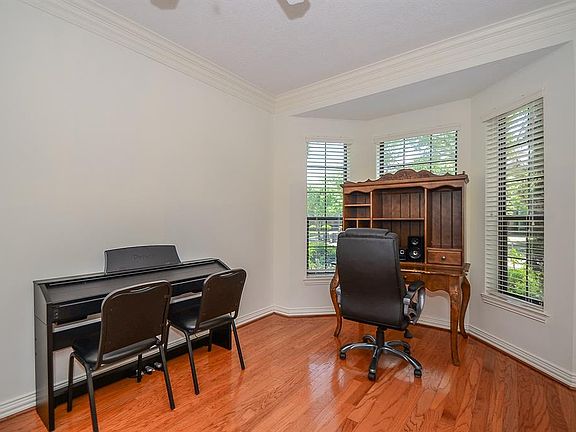 4th image of 12526 Rosewood Way Ln