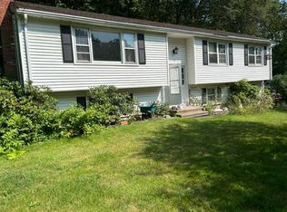 76 Vernon St, Hamden, CT 06518