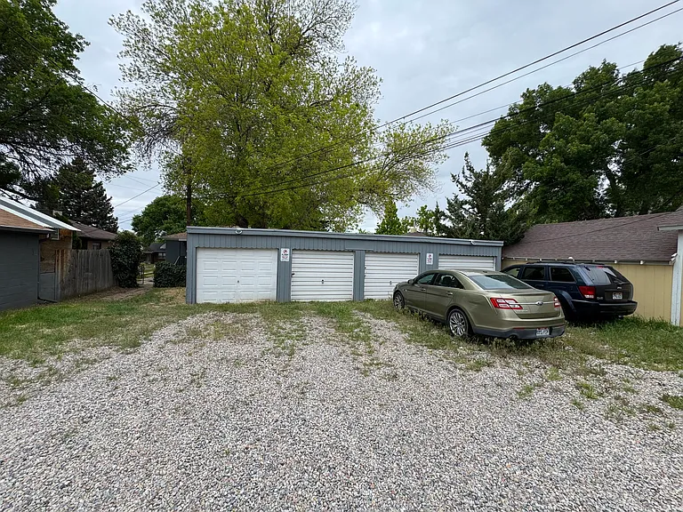 1237 S Lake St — Photo 15