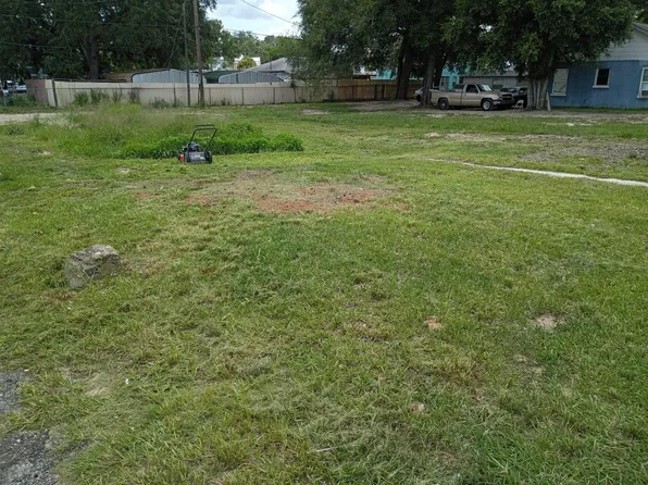 15 W SESSOMS AVENUE, LAKE WALES, FL 33853