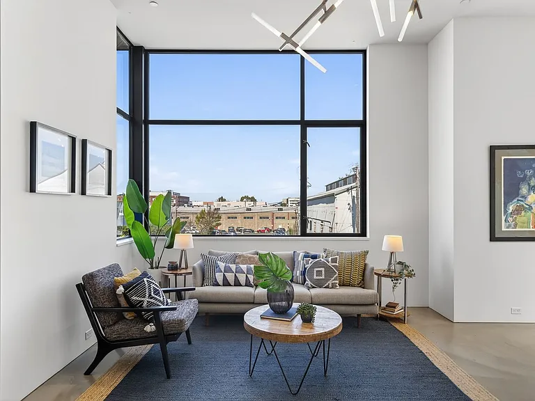 811 Folger Ave — Photo 9