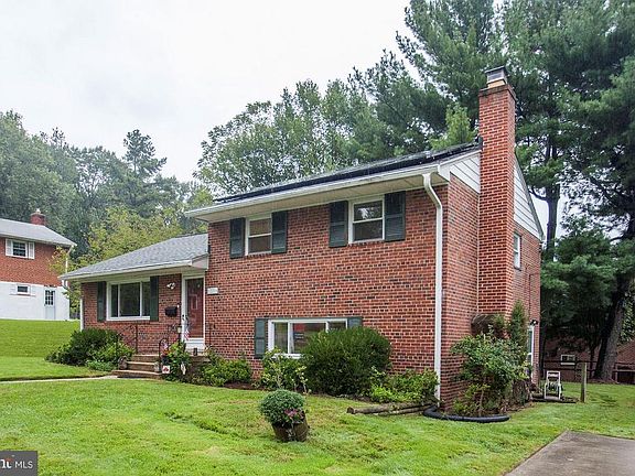 4th image of 12216 Hunters Ct