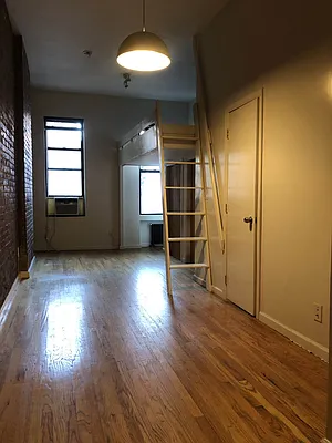 Rented by Bryan L Rozencwaig, LREB | media 11
