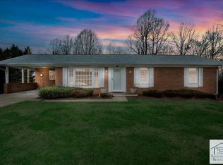 185 Beechnut Cir, Ridgeway, VA 24148