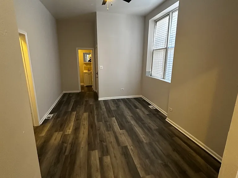 2230 S Kedzie Ave #1R — Photo 4