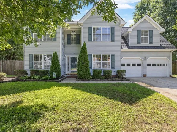 733 Hawkhurst Dr, Chesapeake, VA 23322