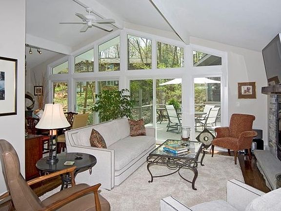 5th image of 8746 Lake Forest Trl