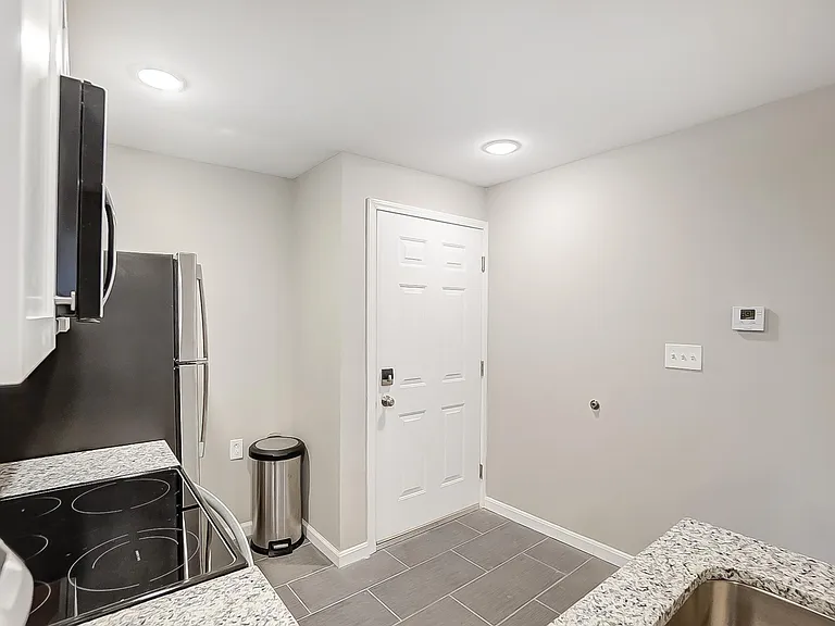 2341 Burnet Ave #2 — Photo 5