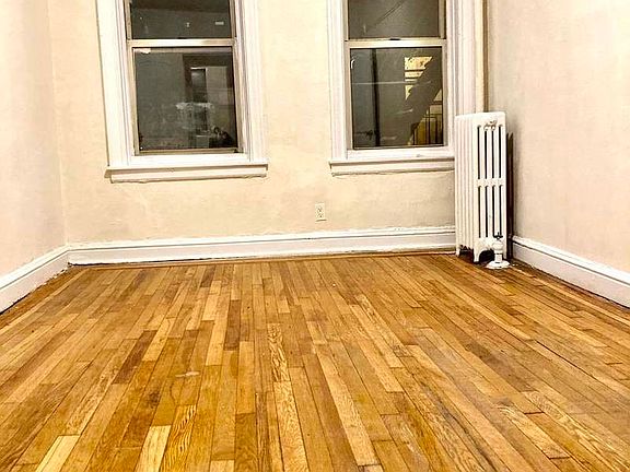 5th image of 1475 Taylor Ave #6