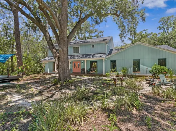 716 Hickory Dr, Dunedin, FL 34698