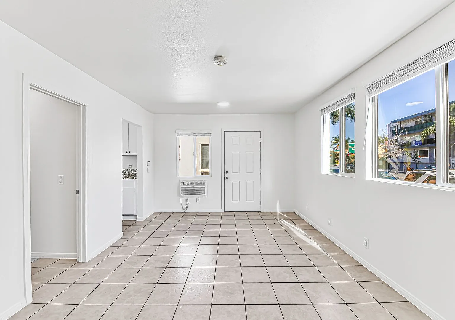 67 Alamitos Ave — Photo 4