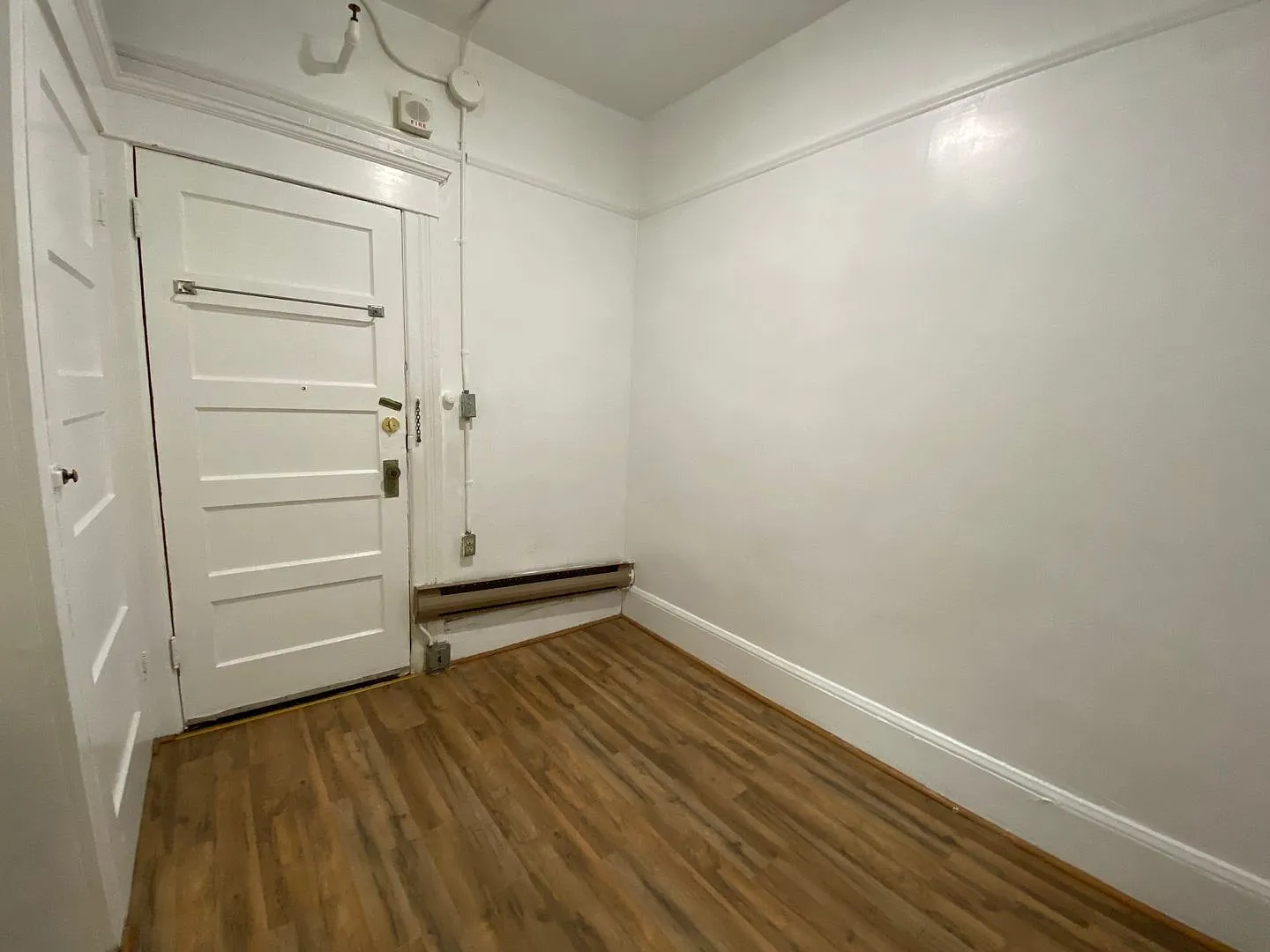 Private Room near CCSF Chinatown/ North Beach Campus & Financial District — Photo 3