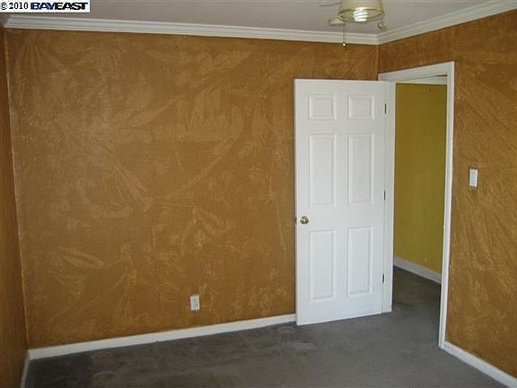 4th image of 1815 Evergreen Ave