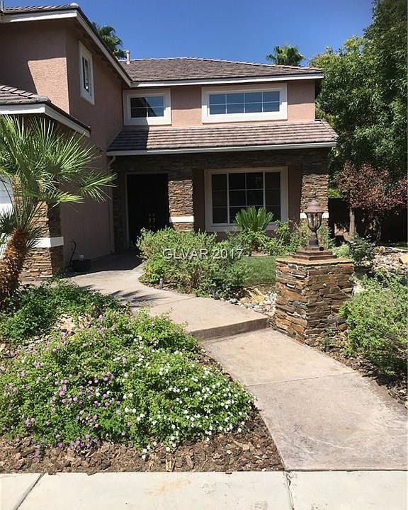 2nd image of 211 Sawtelle St