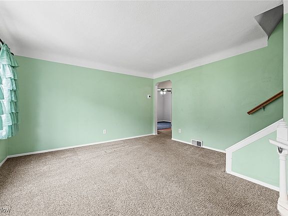 3rd image of 1249 Hulett Ave