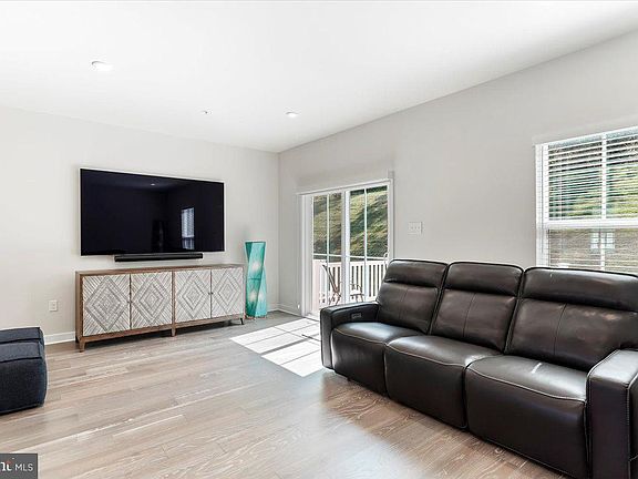 5th image of 107 Arden Way