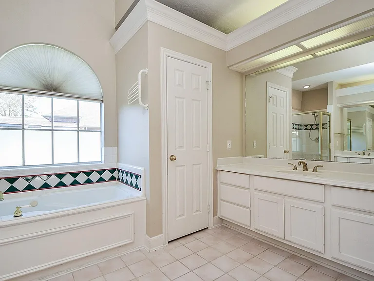 1502 Emerald Springs Ct — Photo 21