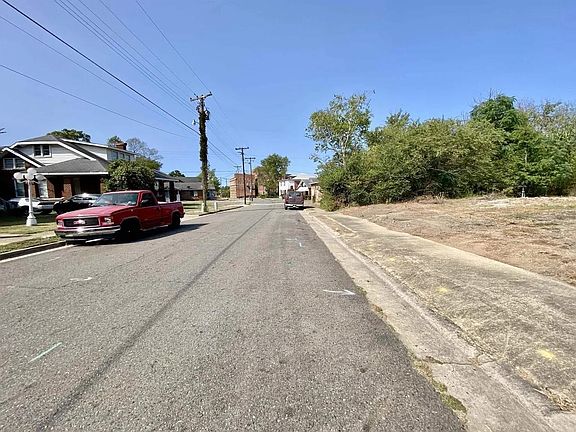 5th image of 311 Garden St