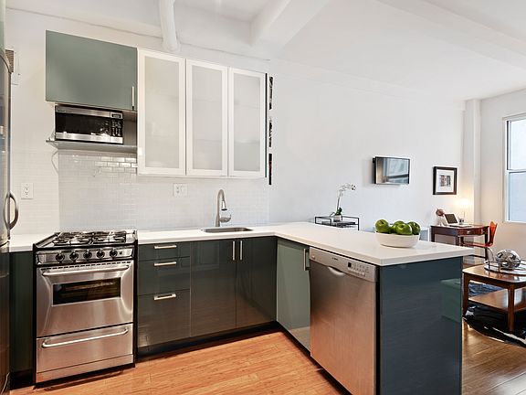 5th image of 66 Madison Ave APT 10C