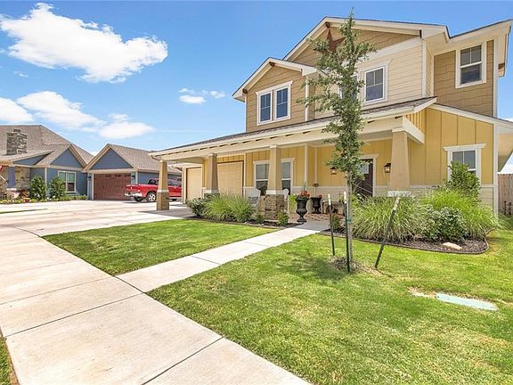 4th image of 120 King Arthur Ct