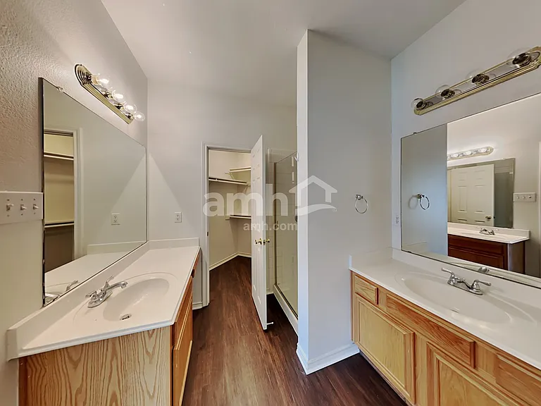 1004 Courtside Dr — Photo 14