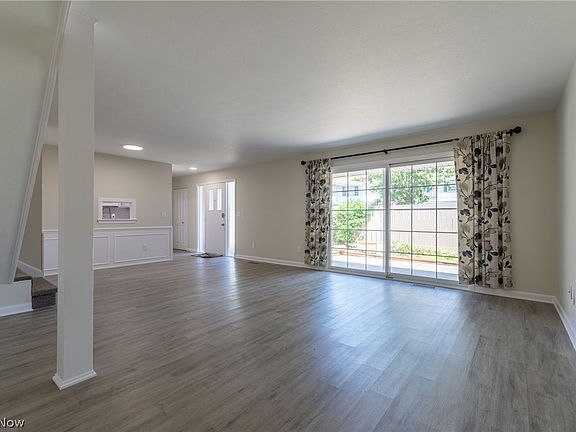 5th image of 7970 Mentor Ave APT D01