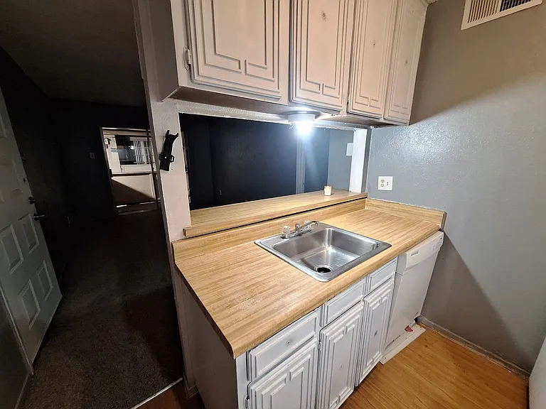 1750 N 5th St #207 — Photo 9