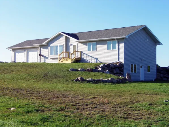 29278 Rooney St, Pierre, SD 57501