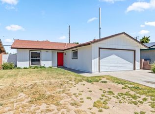 4035 E El Monte Way, Fresno, CA