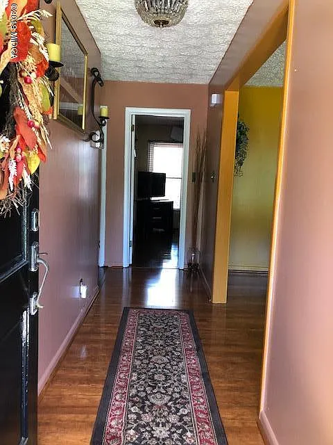 139 Spencer Hill Ct photo 1