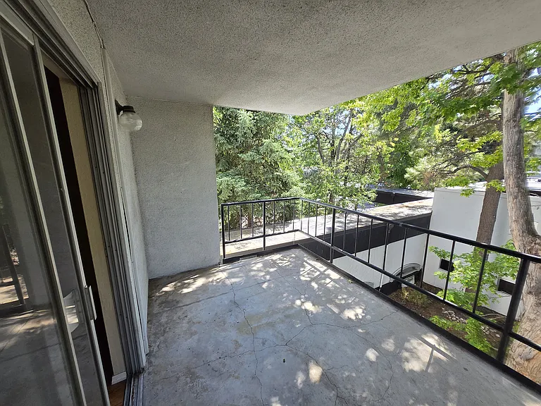 S Linden Ct — Photo 41