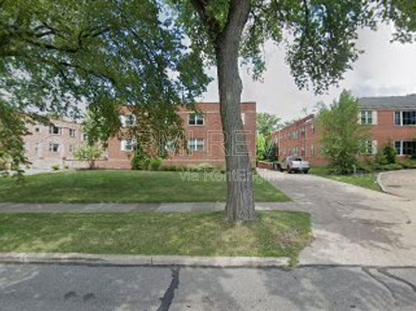 16025 Van Aken Blvd #206