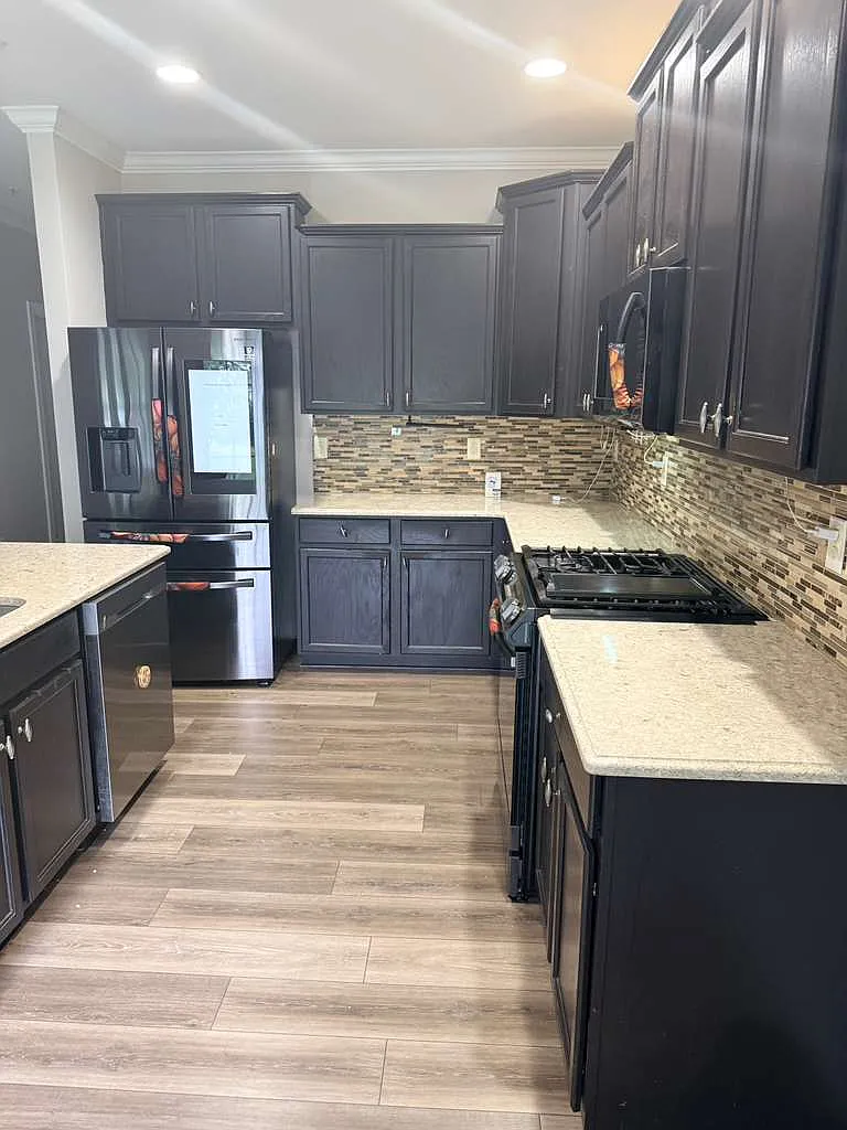 3 bed, 2.5 bath, 1602 sqft, $2,295 — Photo 3