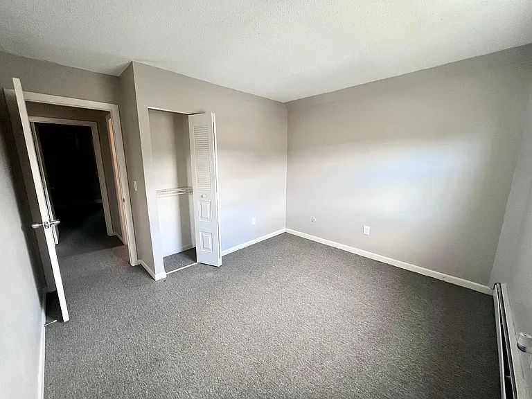 16 Bradford Dr #C — Photo 7