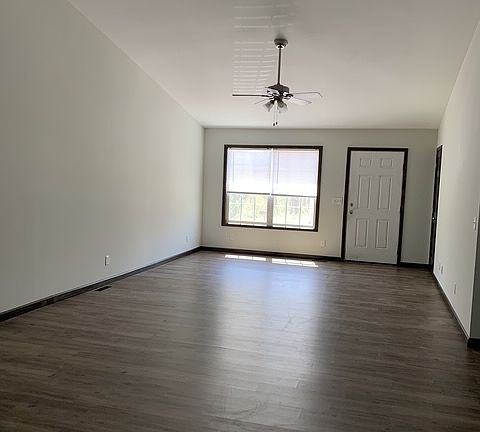 Spacious great room with vaulted ceiling