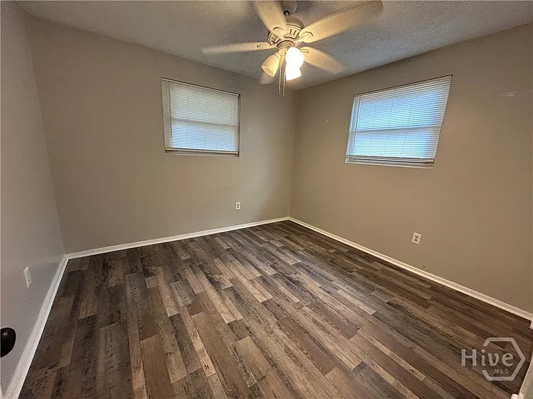 321 Sharondale Rd — Photo 18