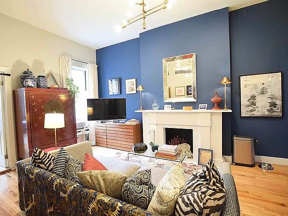 2nd image of 123 W 77th St APT 3b