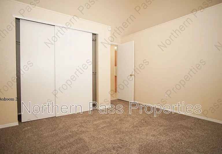 424 Cutler Pl — Photo 14