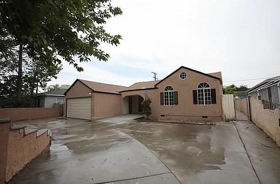 2nd image of 6643 Beeman Ave