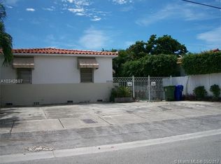 2572 SW 10th St, Miami, FL 33135