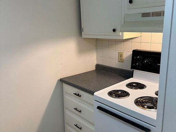 4th image of 578 Culpepper Dr #15