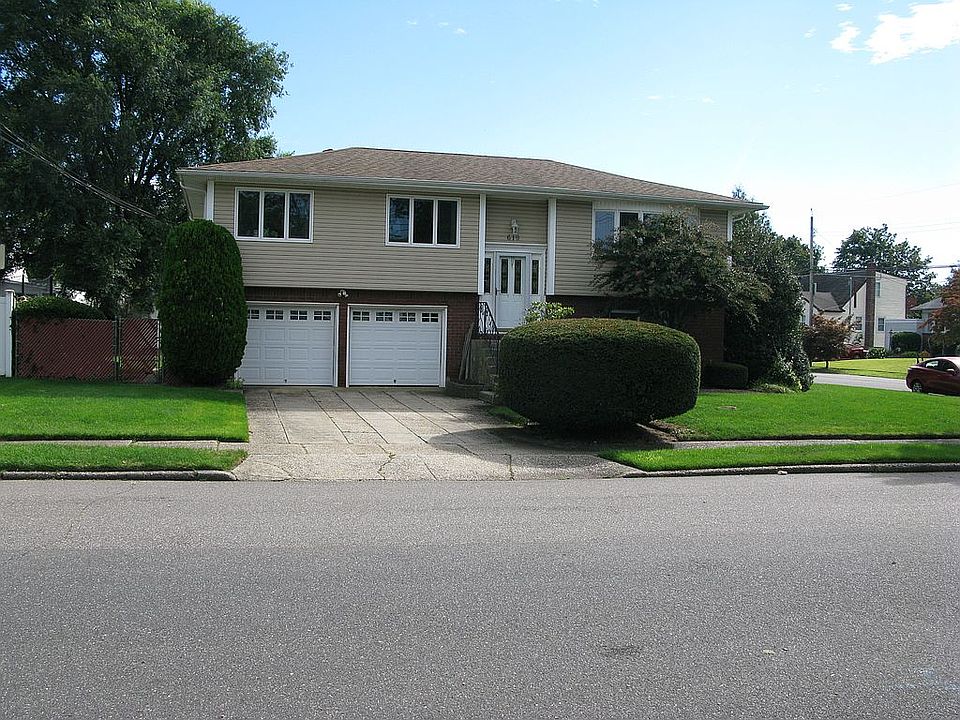 1st image of 619 N Dyre Ave