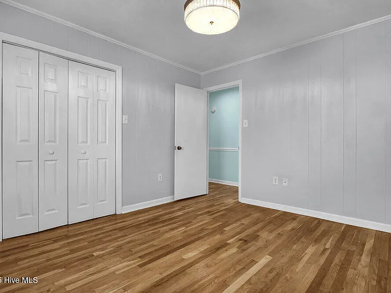 1207 N Topsail Dr — Photo 35