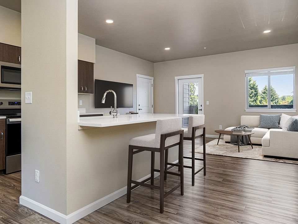 Bar-height countertops perfect for bar stool seating