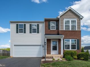 75 Charter Gate Dr, Fredericksburg, VA 22406