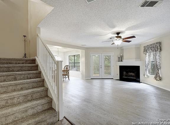 3rd image of 3212 Freeport Dr