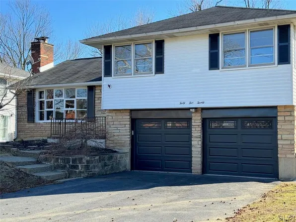 4520 Bayard St, Easton, PA 18045