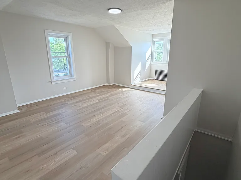 100 N Johnston Ave — Photo 34