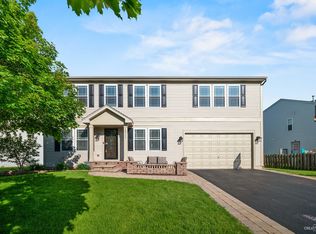 1711 Ivy Ln, Montgomery, IL 60538